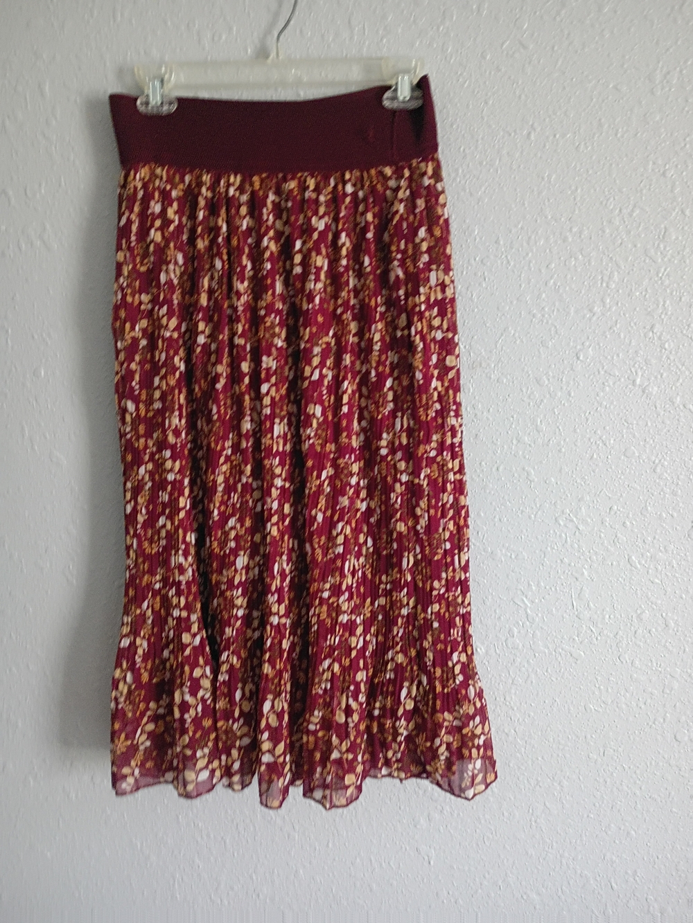 Metro Wear Burgundy Floral Pleated Midi Skirt